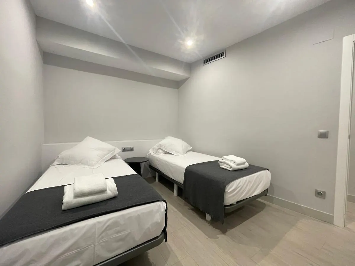 Apartaments Voramar Roses 0*,