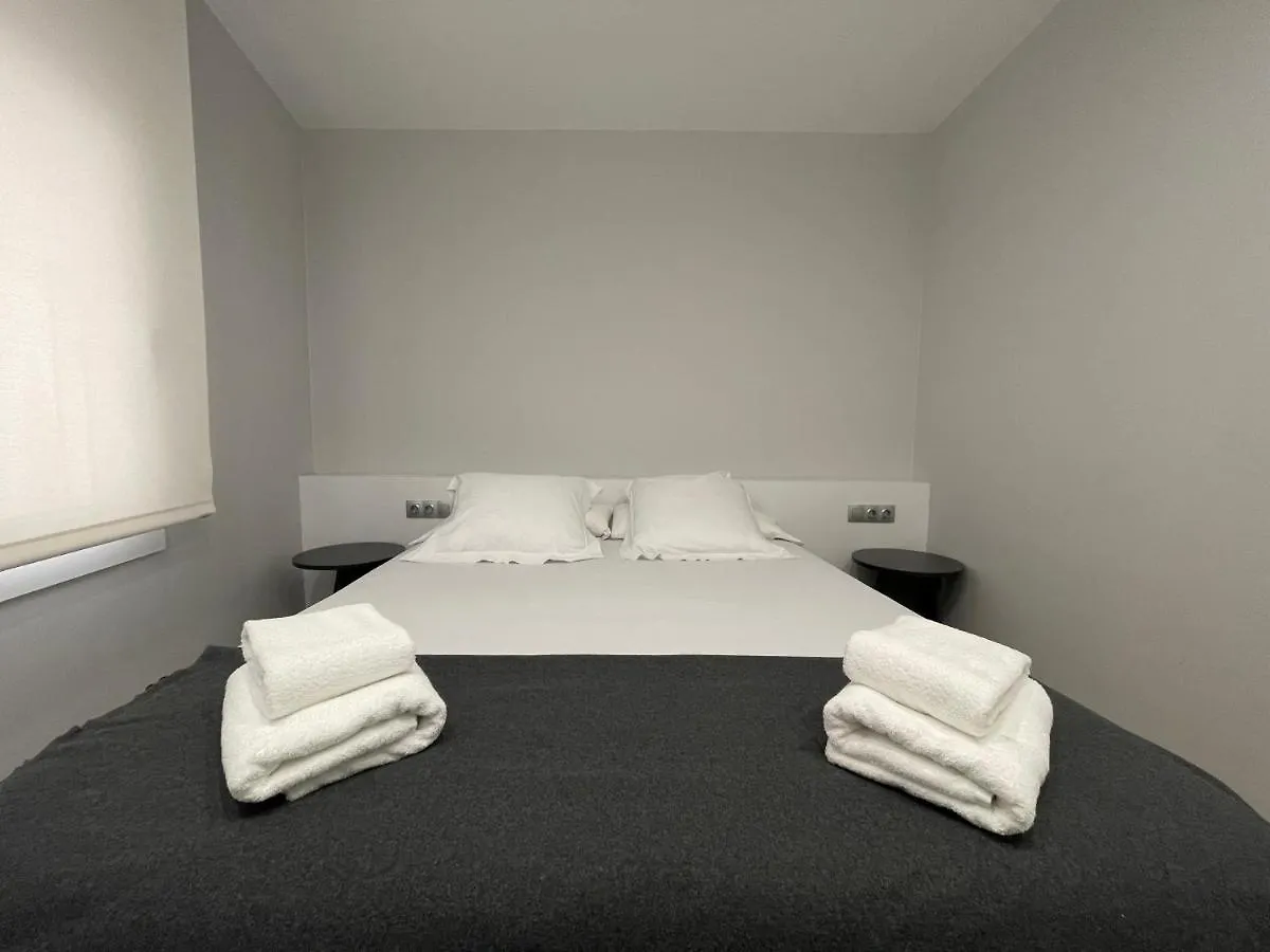 Apartaments Voramar Roses 0*,